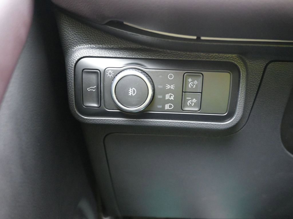 Used 2025 Ford Explorer Platinum w/ Ultimate Package image 18