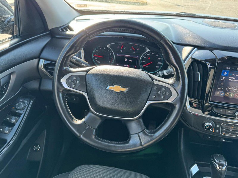 Used 2020 Chevrolet Traverse LT image 16
