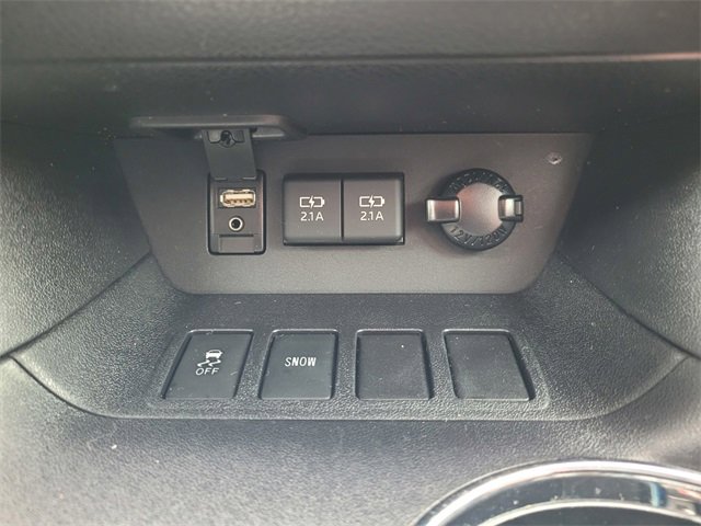 Used 2019 Toyota Highlander XLE image 26