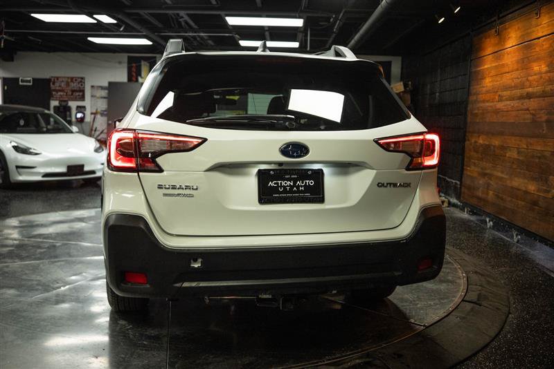Used 2025 Subaru Outback Premium AWD/4WD image 6