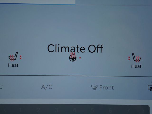 New 2026 Chrysler Pacifica Select image 3