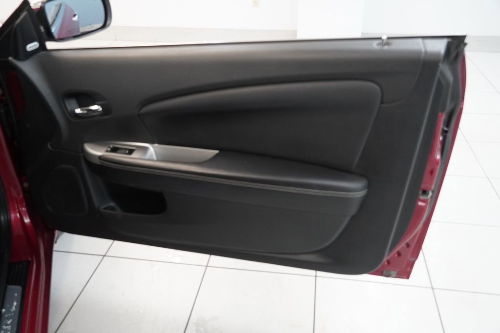 Used 2012 Chrysler 200 Limited FWD image 20