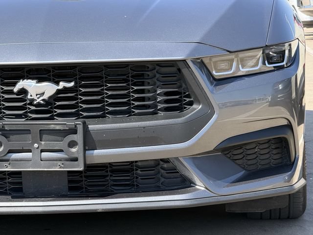 Used 2025 Ford Mustang Premium RWD image 8