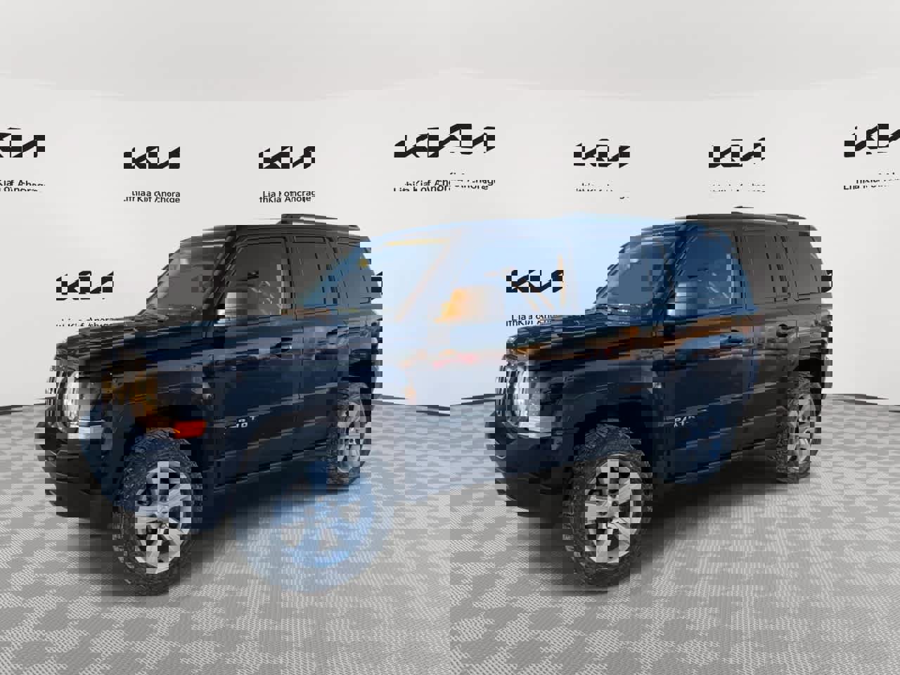 Used 2015 Jeep Patriot Latitude image 4