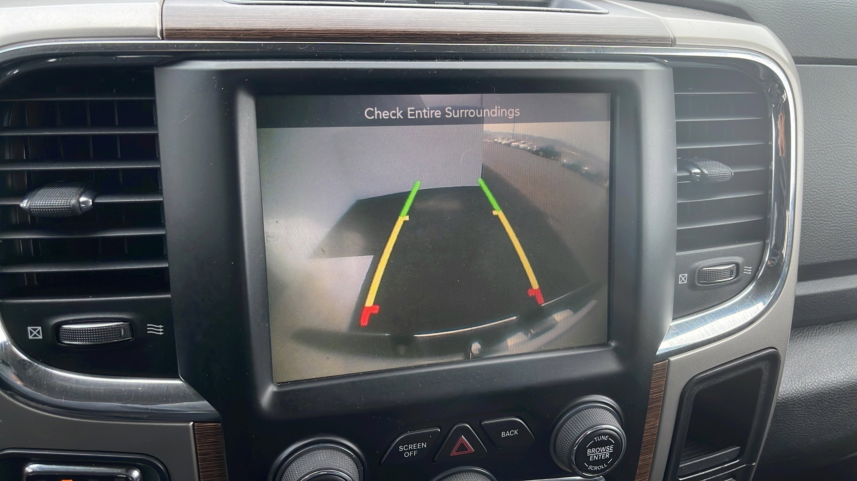 Used 2016 RAM 1500 Laramie w/ Convenience Group image 17