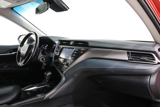 Used 2019 Toyota Camry SE FWD image 16