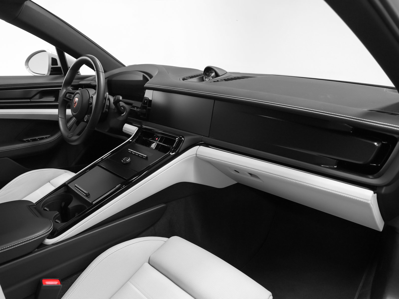 Certified 2026 Porsche Panamera 4 E-Hybrid AWD/4WD image 25