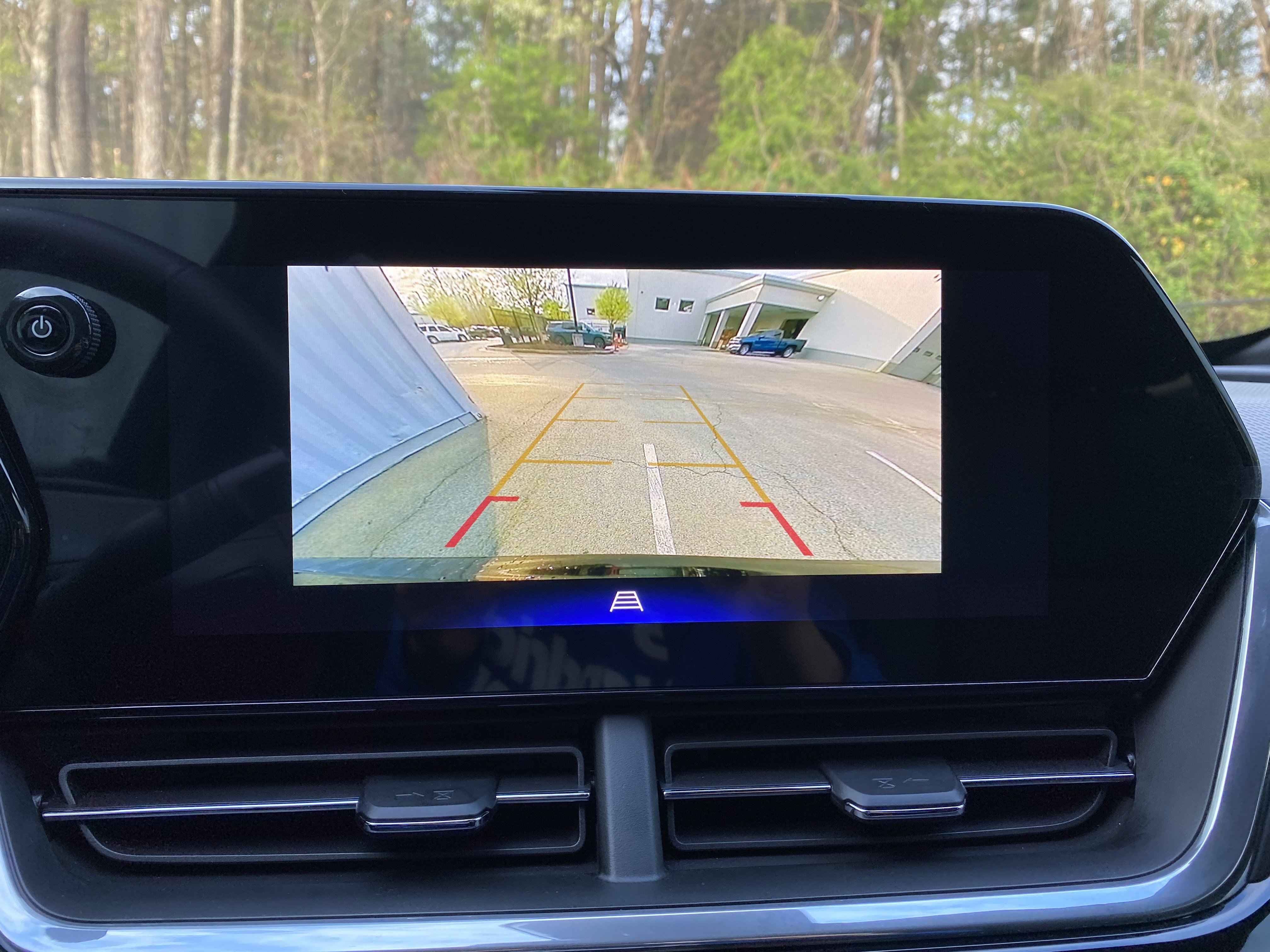 Used 2025 Chevrolet Trax RS image 27