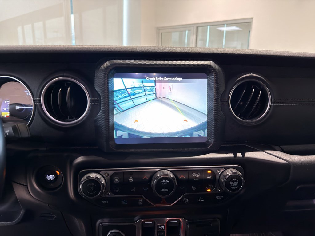 Used 2021 Jeep Wrangler Unlimited Sahara w/ Cold Weather Group image 13