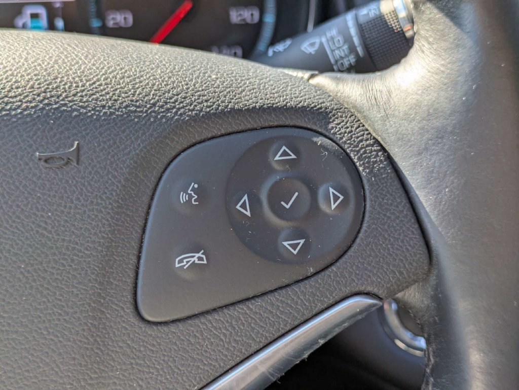 Used 2018 Chevrolet Impala LT FWD image 26