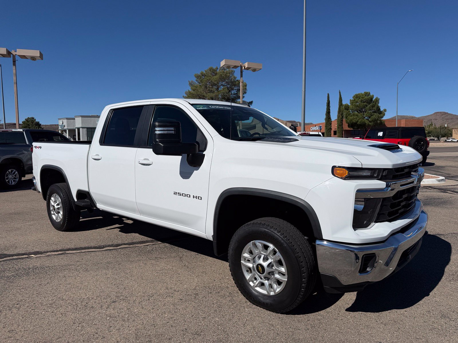 Certified 2024 Chevrolet Silverado 2500 LT AWD/4WD image 3