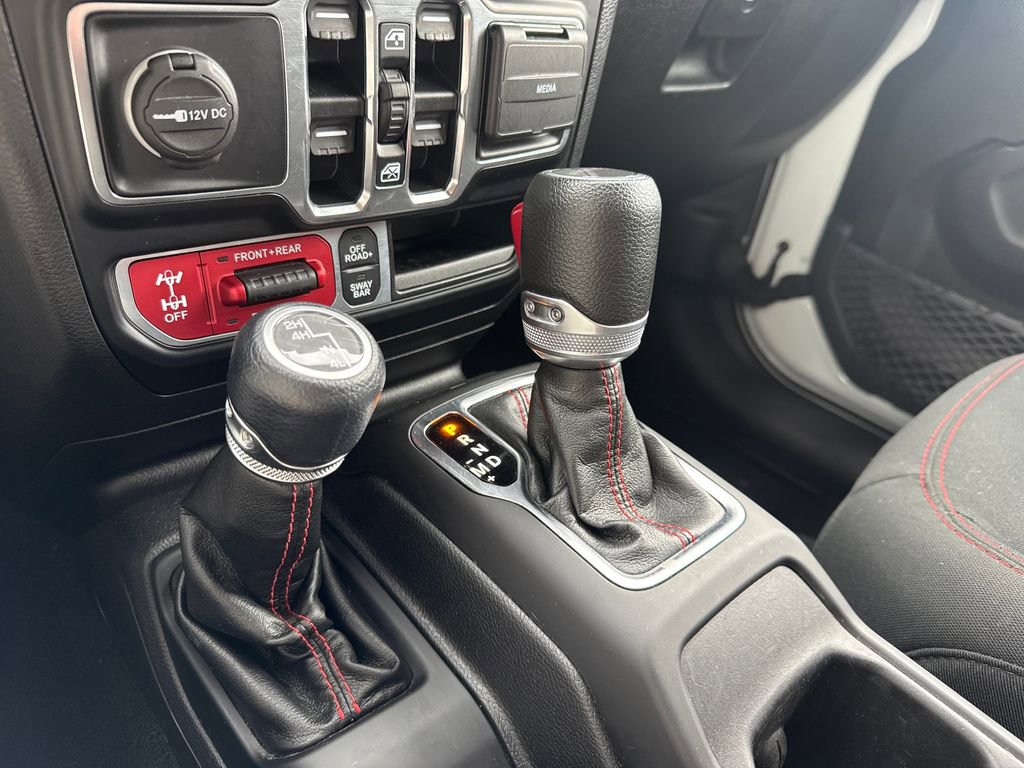 Used 2022 Jeep Gladiator Rubicon w/ Cold Weather Group image 21