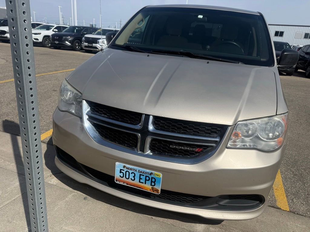 Used 2015 Dodge Grand Caravan American Value Package FWD image 2