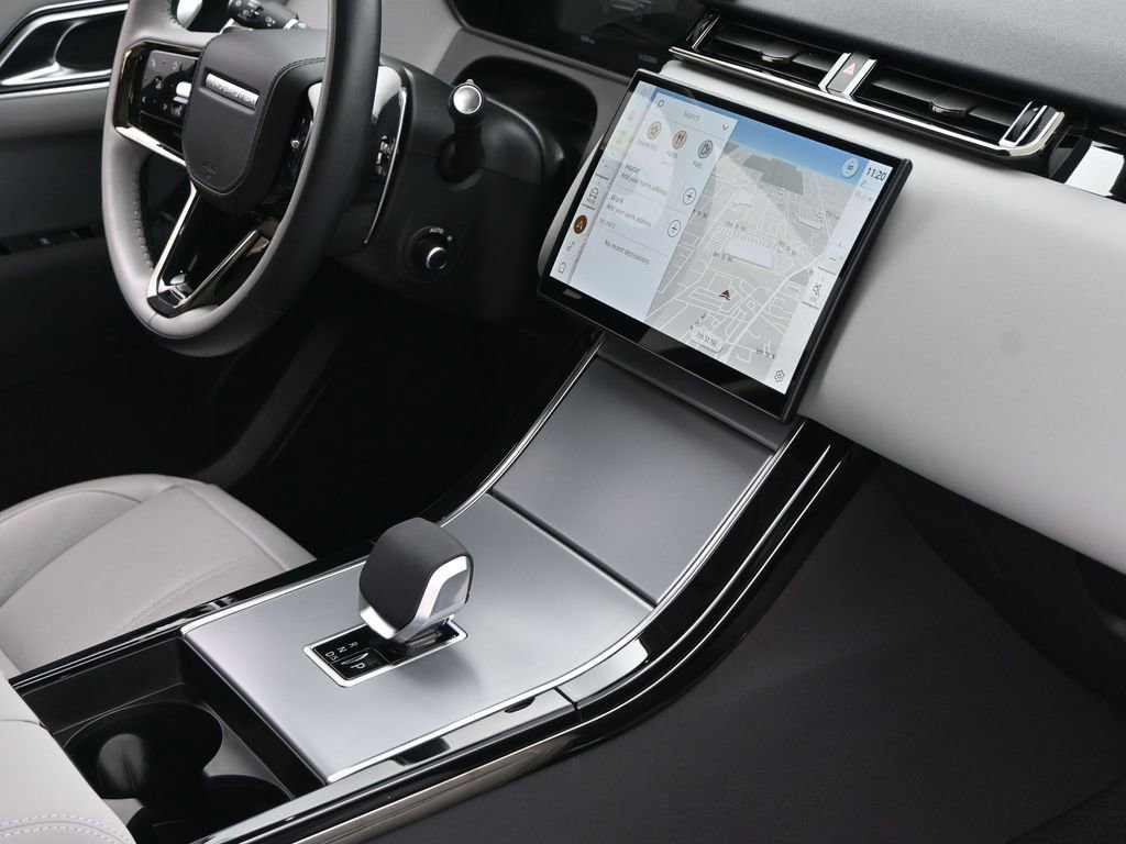 Used 2025 Land Rover Range Rover Velar S image 31