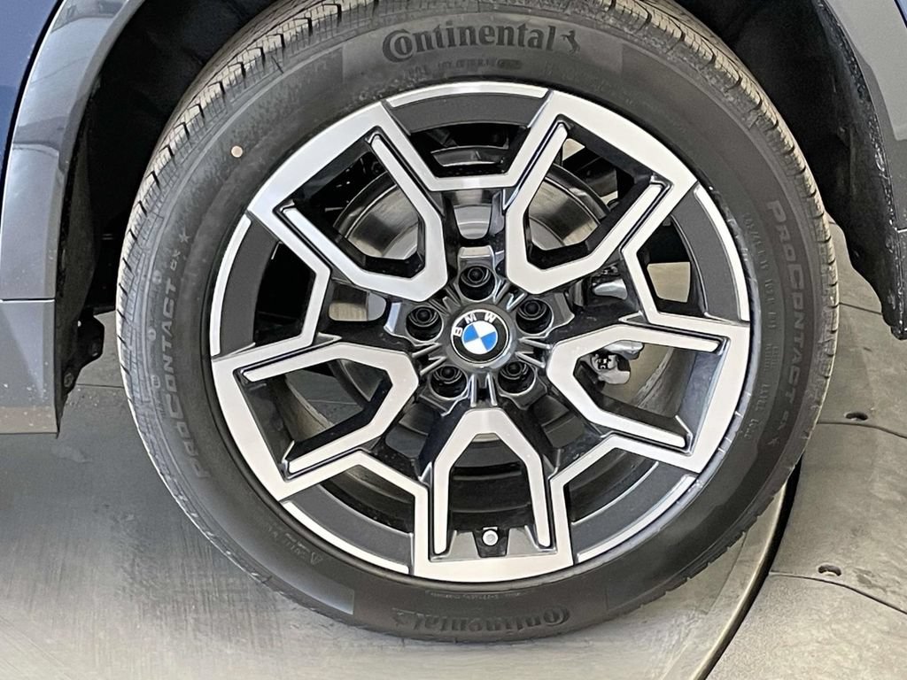 New 2026 BMW X1 xDrive28i w/ Convenience Package AWD/4WD image 12