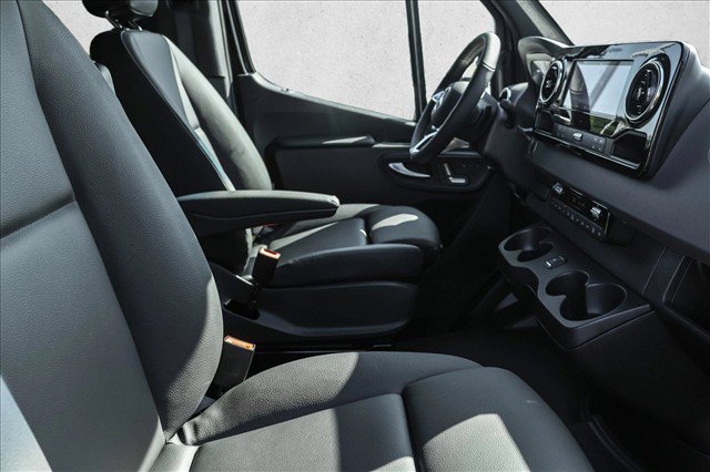 New 2026 Mercedes-Benz Sprinter 2500 image 24