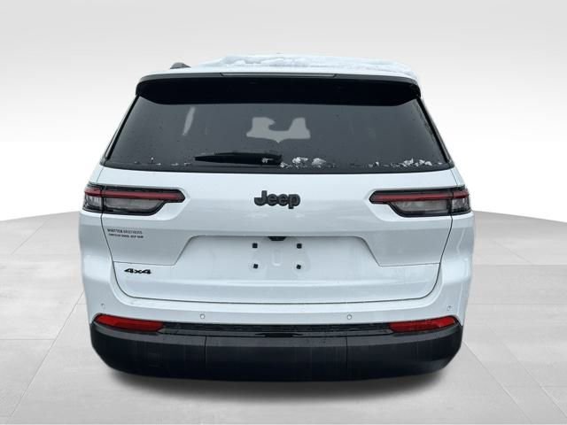 Used 2024 Jeep Grand Cherokee L Altitude image 5