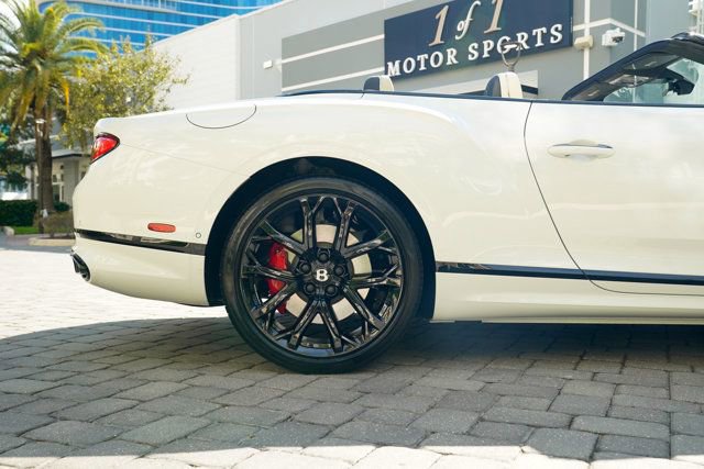 Used 2024 Bentley Continental GT Speed AWD/4WD image 31