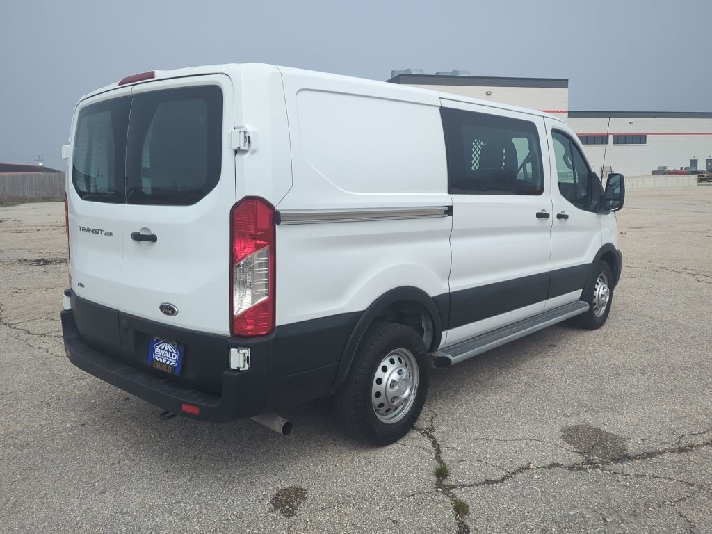 Used 2024 Ford Transit 250 Low Roof AWD w/ Exterior Upgrade Package image 7