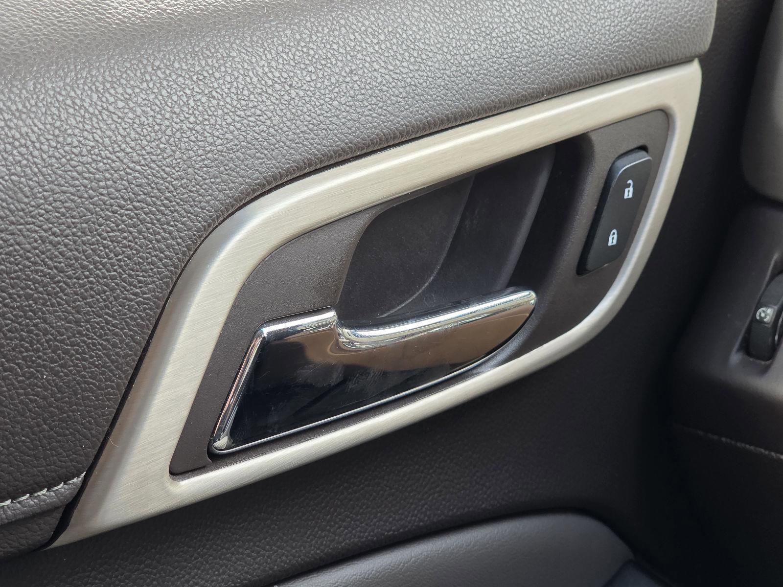 Used 2018 GMC Yukon Denali w/ Denali Ultimate Package image 11