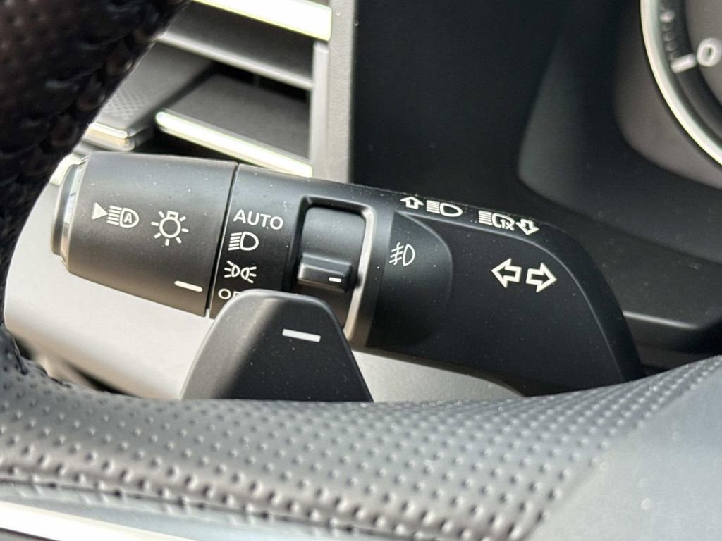 New 2026 Mitsubishi Outlander SE image 38