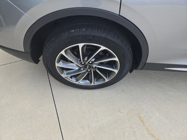 Certified 2024 Lincoln Corsair AWD w/ Equipment Group 101A image 17