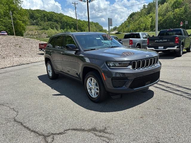 New 2026 Jeep Grand Cherokee Laredo X AWD/4WD image 3