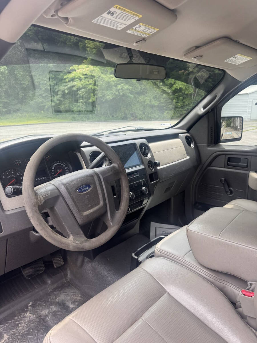 Used 2010 Ford F150 XL RWD image 10