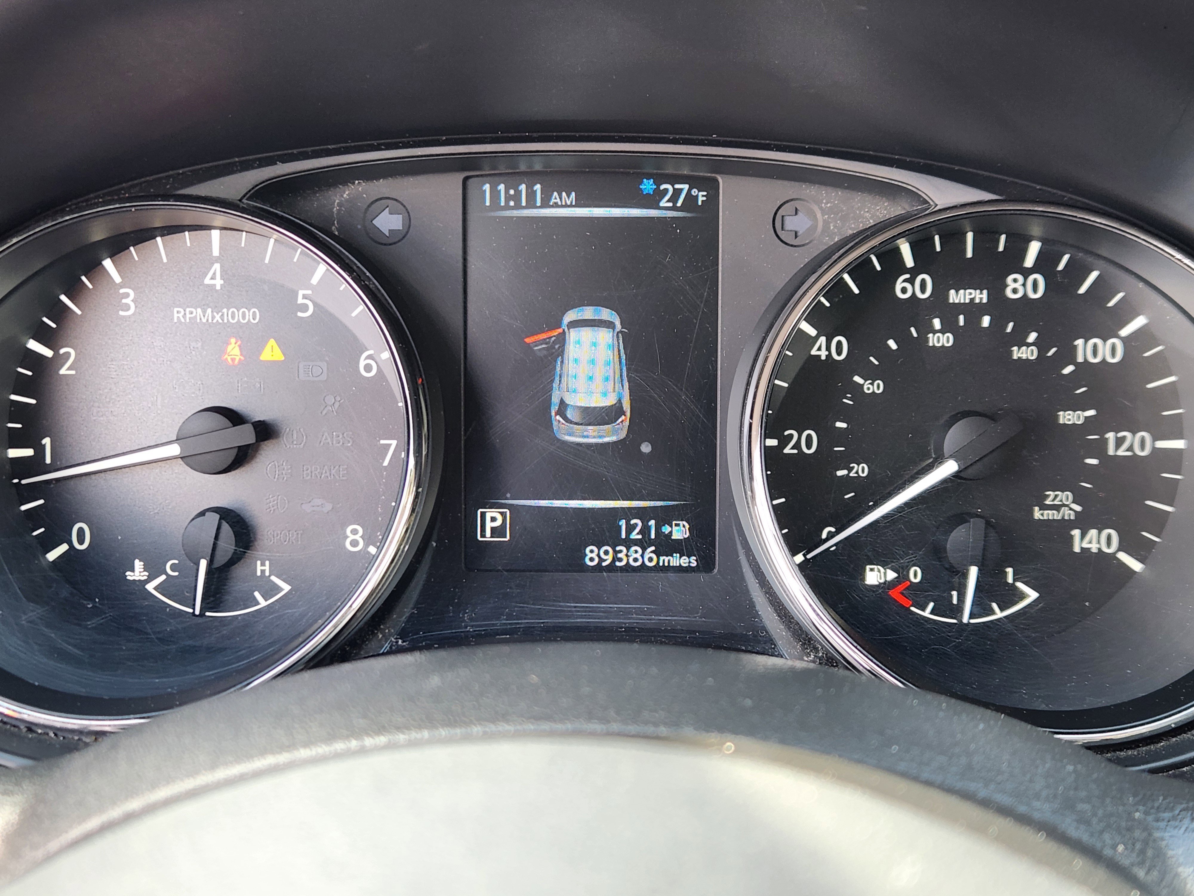 Used 2017 Nissan Rogue SV w/ SV Premium Package image 10