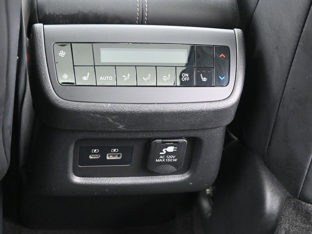 Used 2022 Nissan Pathfinder Platinum w/ Cargo Package image 15