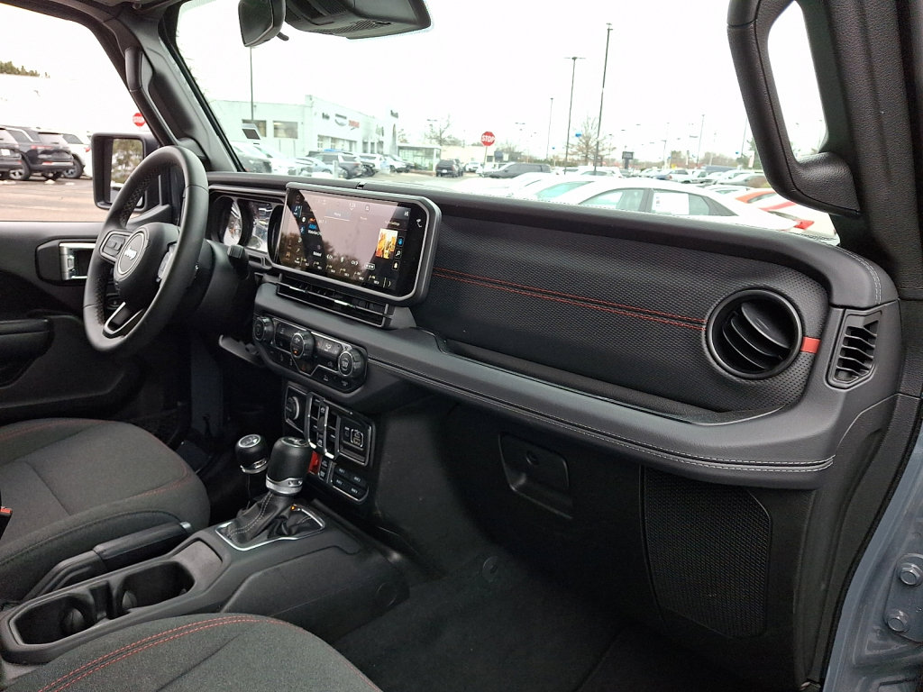 Certified 2025 Jeep Wrangler Unlimited Rubicon image 11