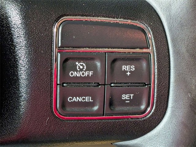 Used 2017 Jeep Wrangler Unlimited Rubicon w/ Connectivity Group image 19