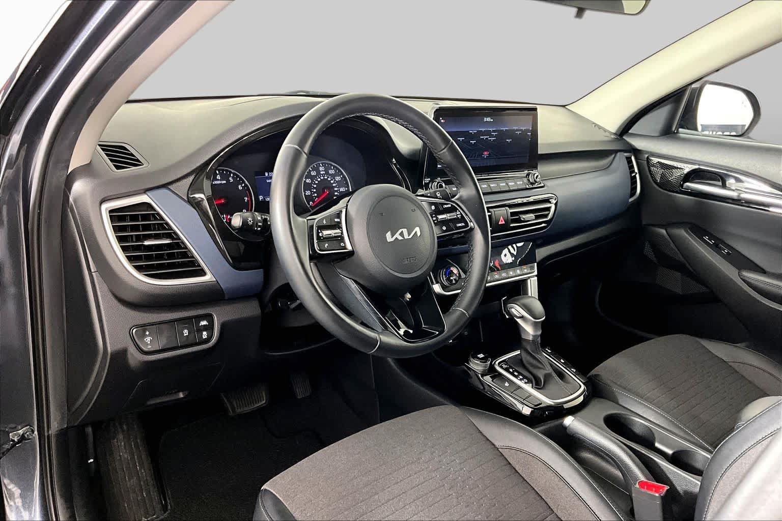 Used 2022 Kia Seltos Nightfall Edition AWD/4WD image 16