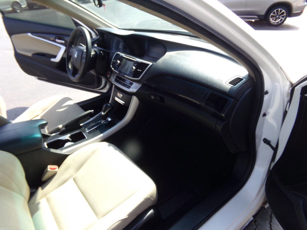 Used 2013 Honda Accord EX image 26