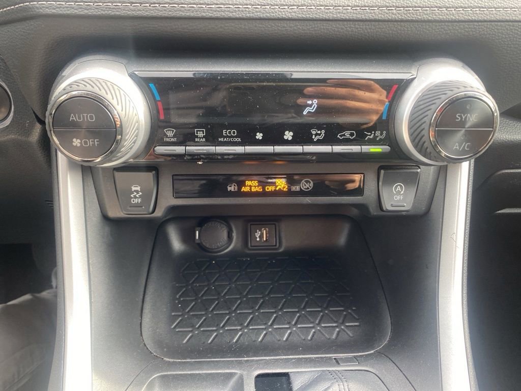 Used 2023 Toyota RAV4 XLE image 23