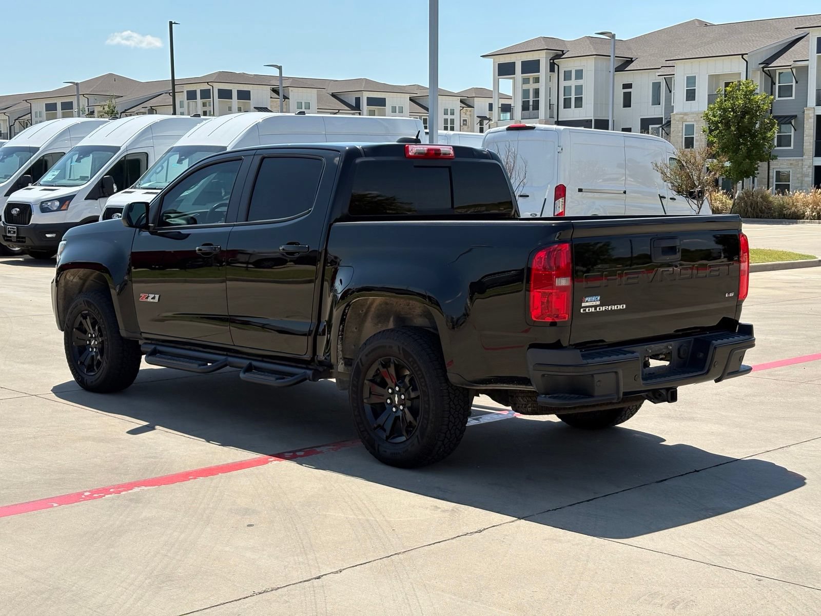 Used 2021 Chevrolet Colorado Z71 w/ Z71 Midnight Edition AWD/4WD image 5