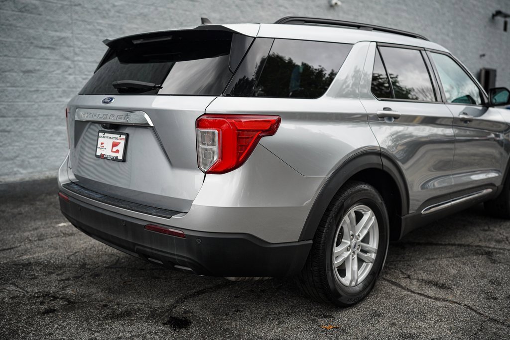 Used 2023 Ford Explorer XLT image 14