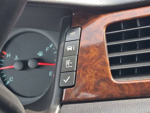 Used 2011 Chevrolet Impala LS image 22