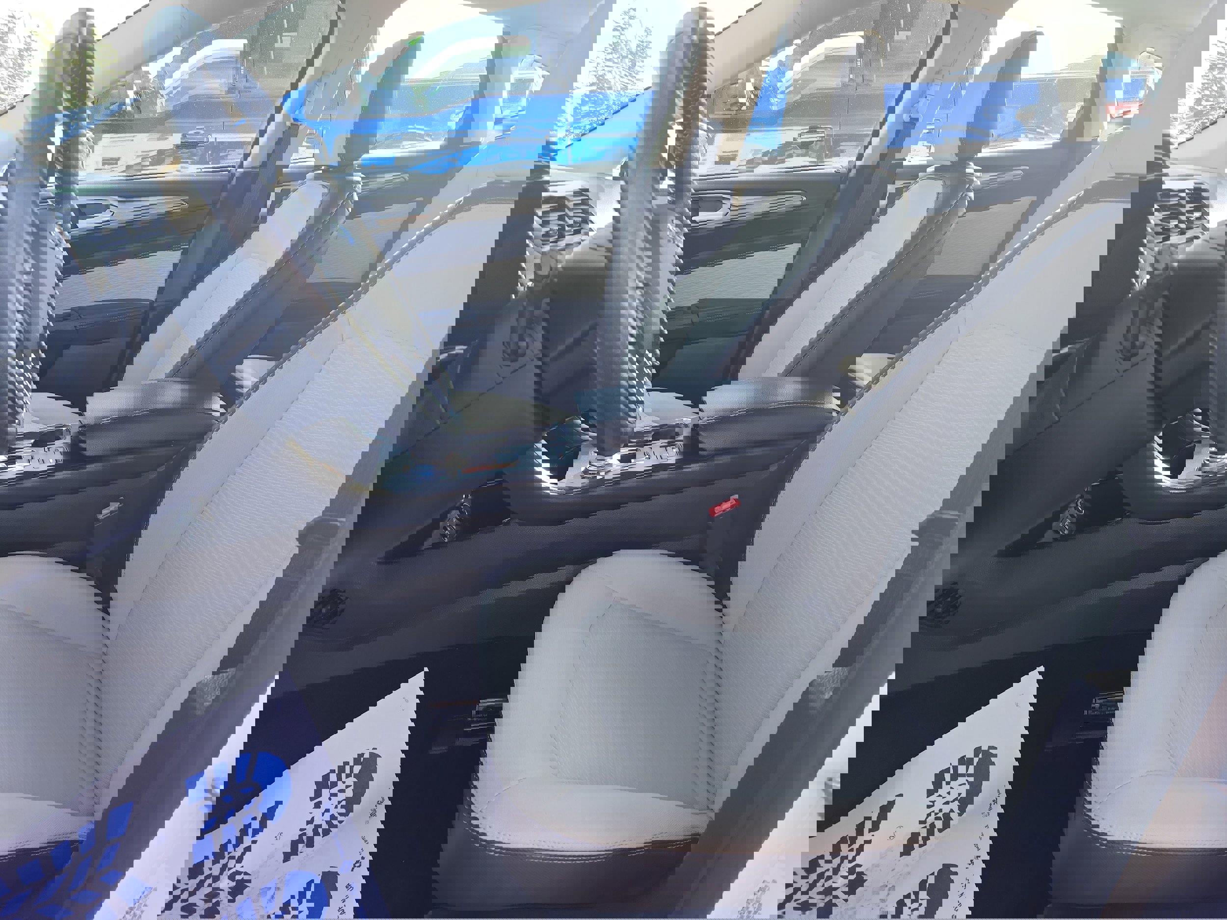 Used 2020 Ford Fusion SE w/ Equipment Group 151A image 21