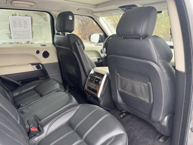 Used 2015 Land Rover Range Rover Sport HSE image 17