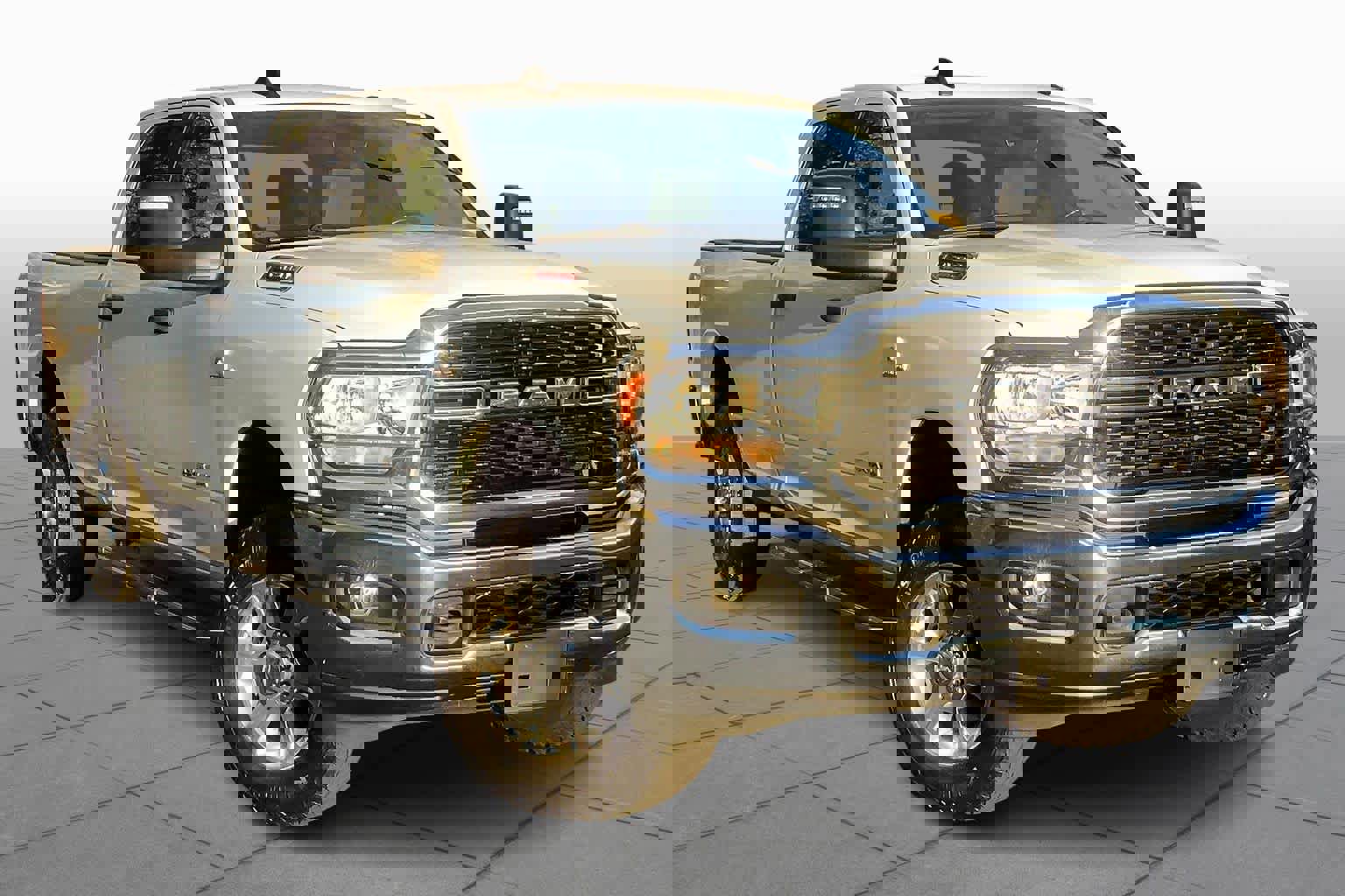 Used 2024 RAM 3500 Big Horn image 2