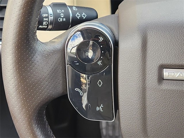 Used 2018 Land Rover Range Rover Sport HSE image 27