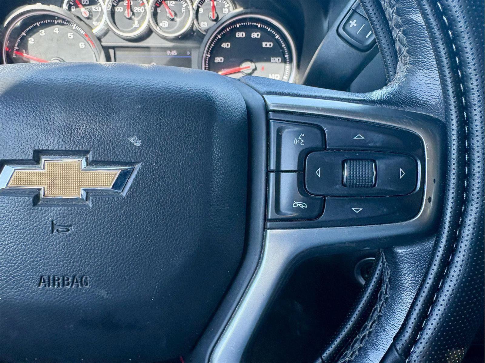 Used 2021 Chevrolet Silverado 1500 LT RWD image 17