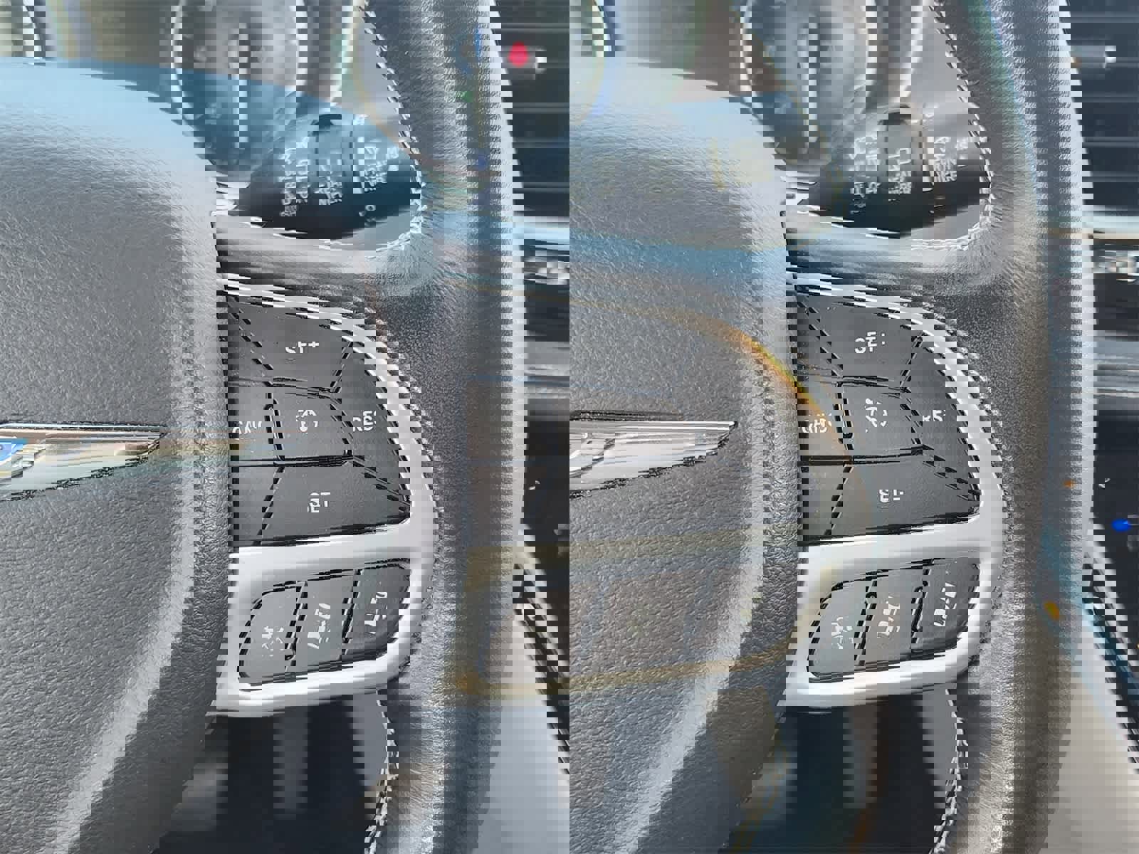 Used 2021 Chrysler Pacifica Touring-L image 28