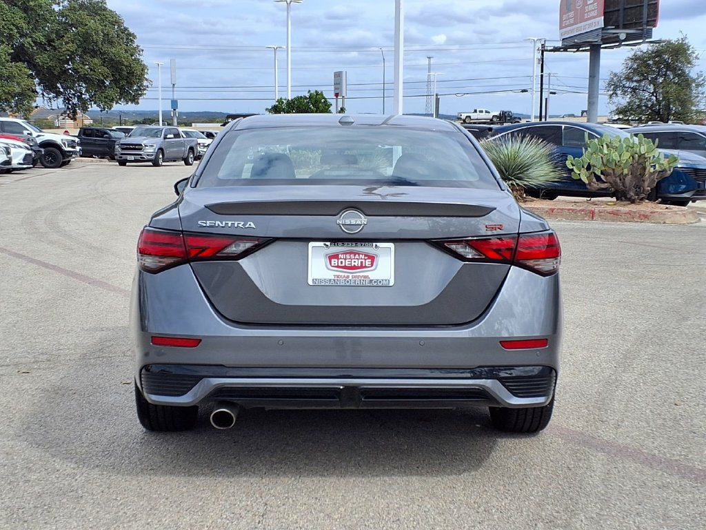 Used 2025 Nissan Sentra SR w/ SR Premium Package FWD image 6