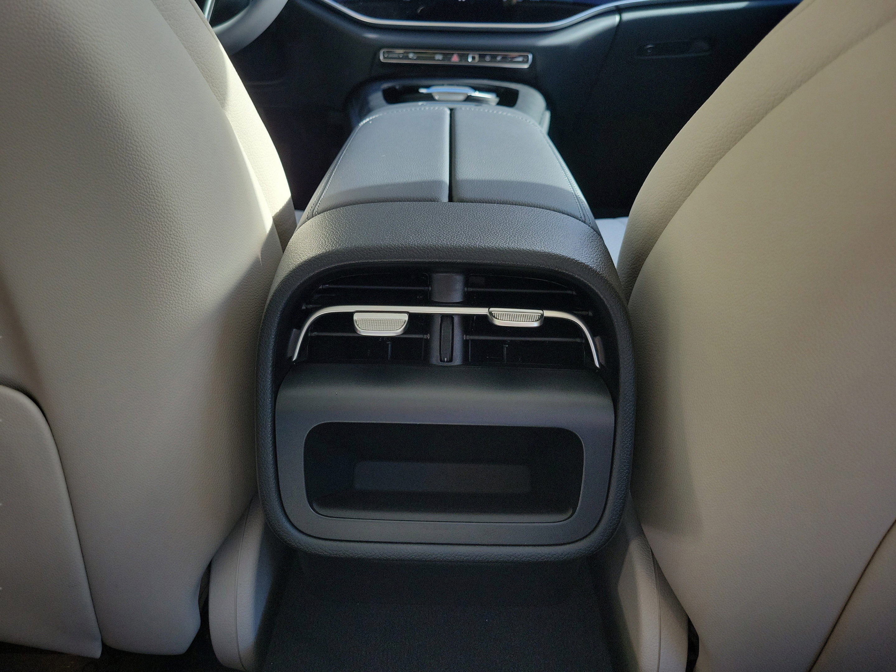 Used 2026 Mercedes-Benz E 350 Sedan image 21