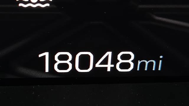 Used 2023 GMC Canyon Elevation image 12