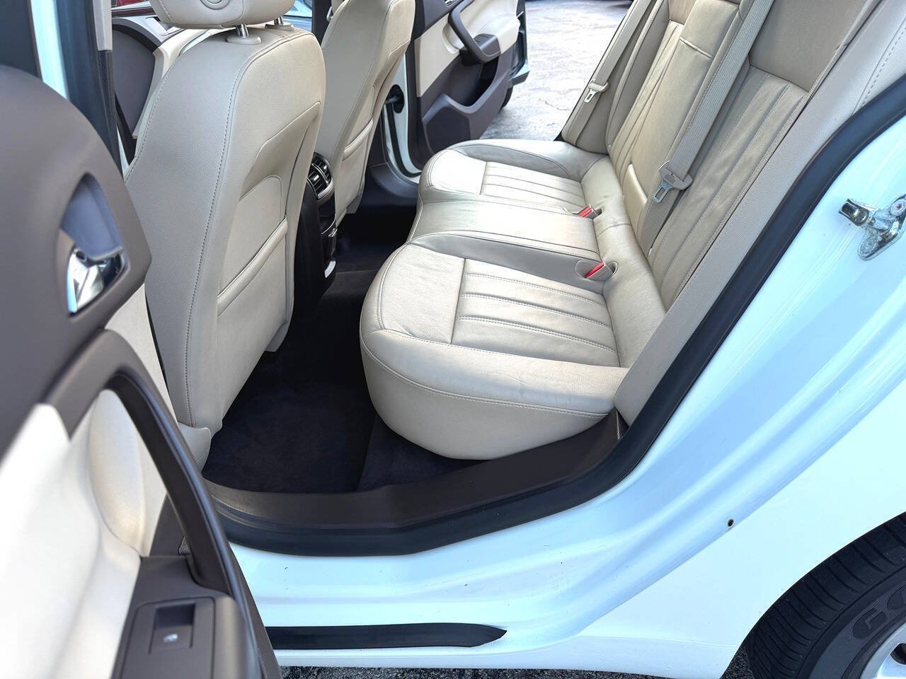 Used 2011 Buick Regal CXL Turbo FWD image 40