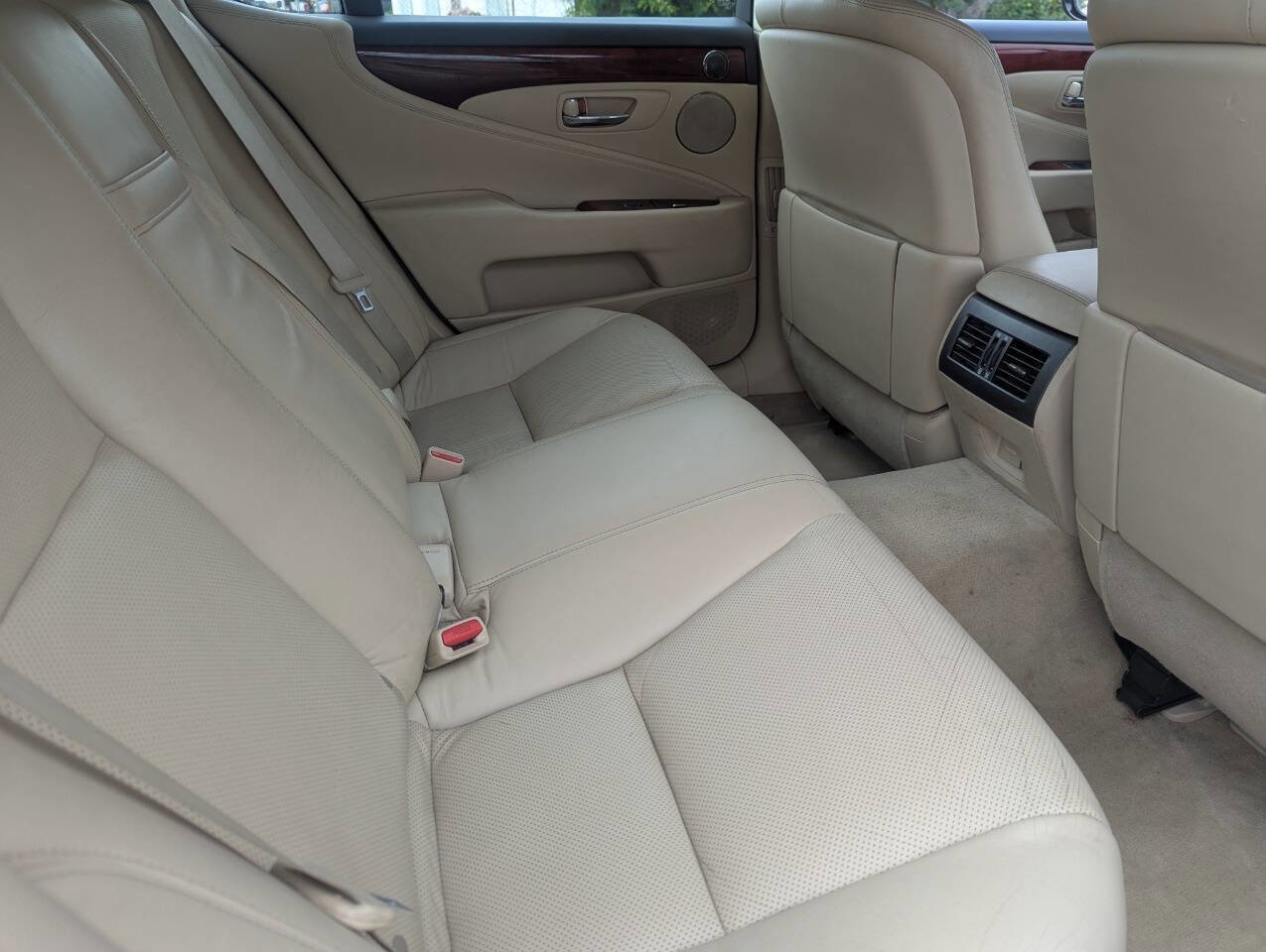 Used 2012 Lexus LS 460 w/ Luxury Value Edition image 13