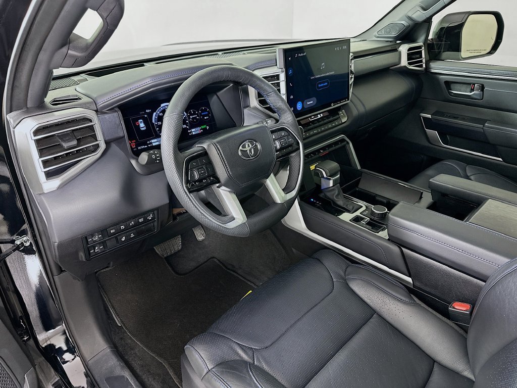 Certified 2024 Toyota Sequoia Platinum AWD/4WD image 9